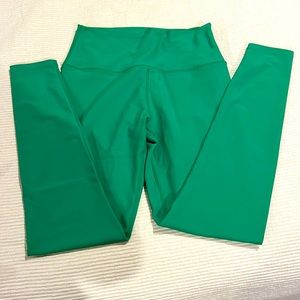 Sage leggings size S perfect condition.